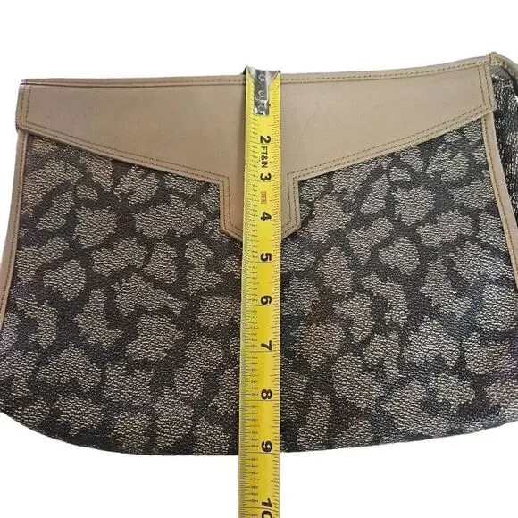 Yves Saint Laurent pouch - Picture 4 of 12